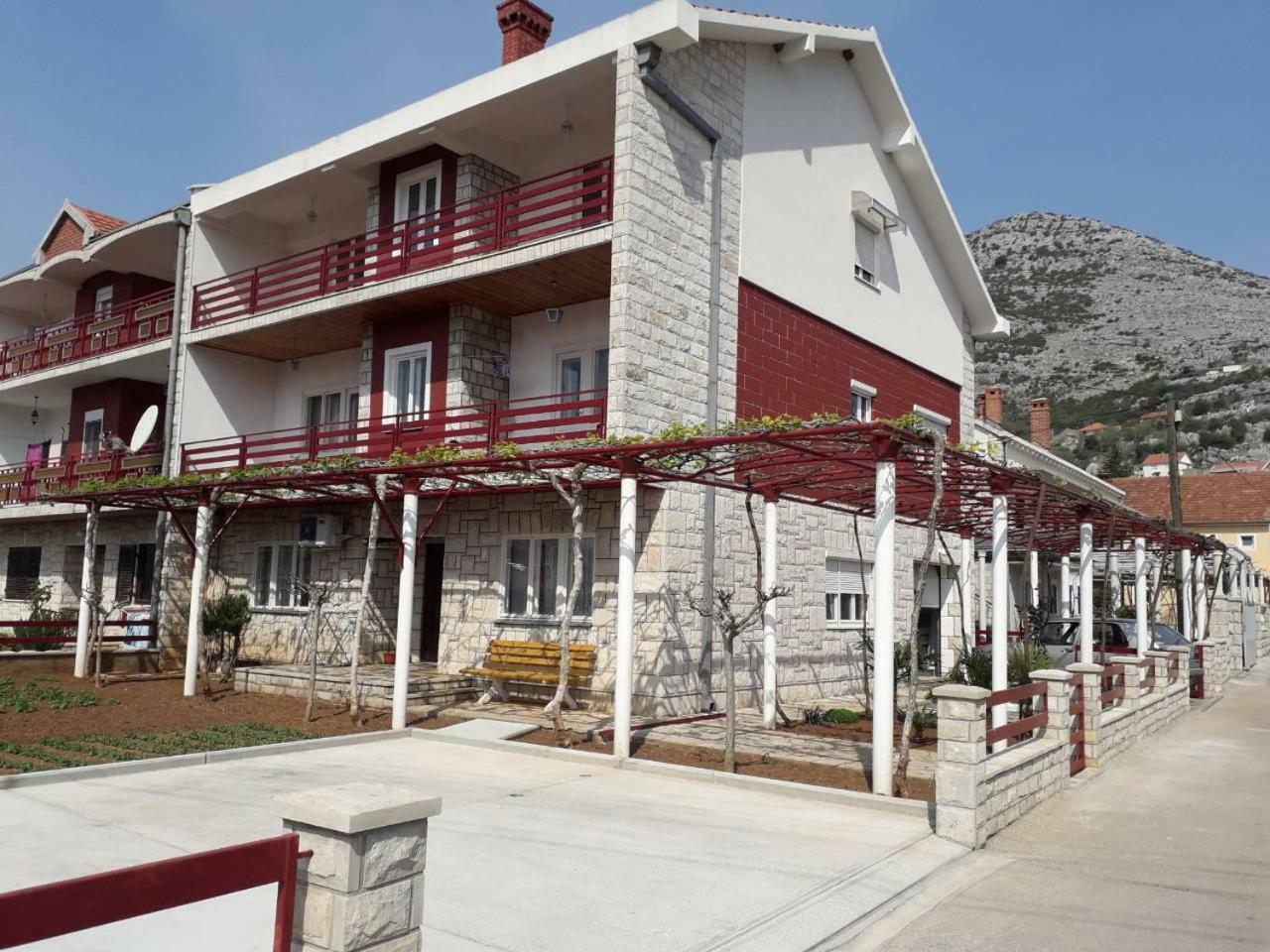 Apartmani Rada Trebinje Extérieur photo